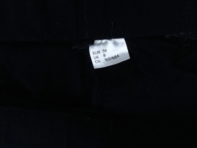Short taille basse Sans marque – photo 3